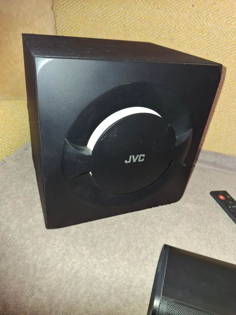 JVC soundbar with wireless sunwoofer