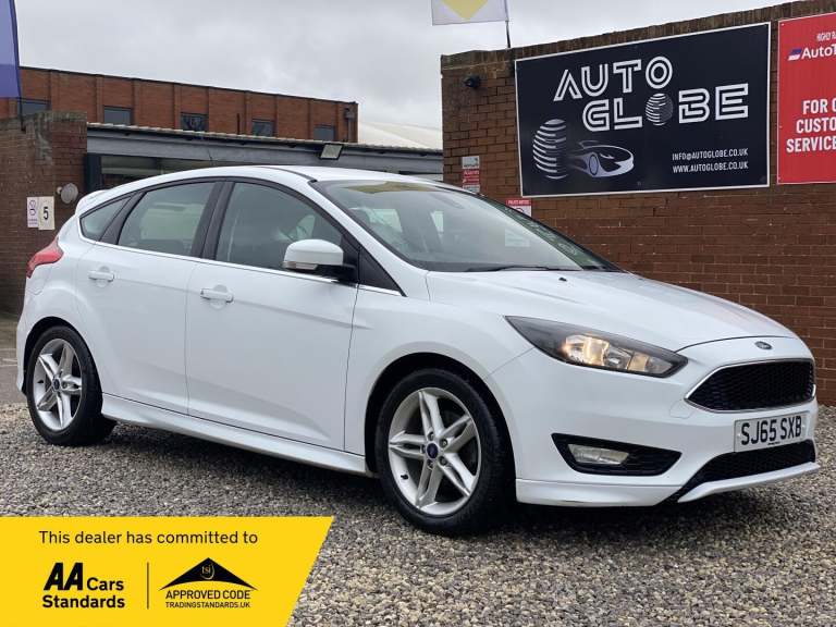 2015 Ford Focus 1.5T EcoBoost Zetec S Euro 6 (s/s) 5dr HATCHBACK Petrol Manual