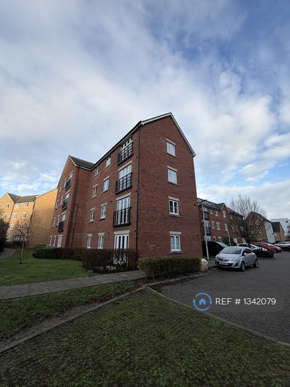 2 bedroom flat in Sealand Drive, Rochester, ME2 (2 bed) (#1342079)