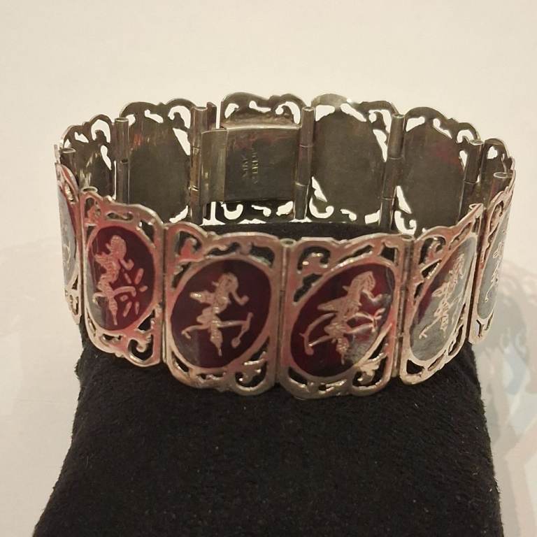 Sterling Silver Vintage Bracelet Antigue Stamp Weight-25,92 Grams, Lenght-18,2 Centimeters 