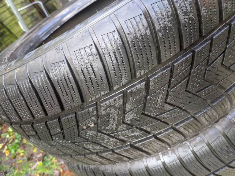 255/50 20 winter tyres 