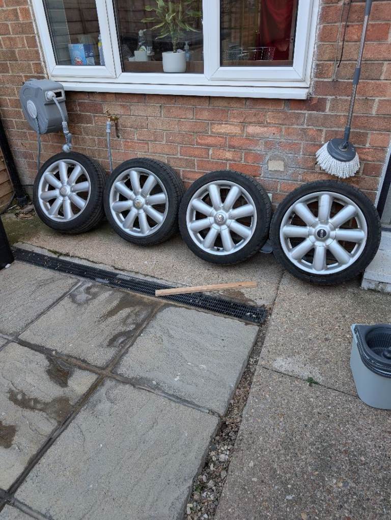 Mini cooper alloys