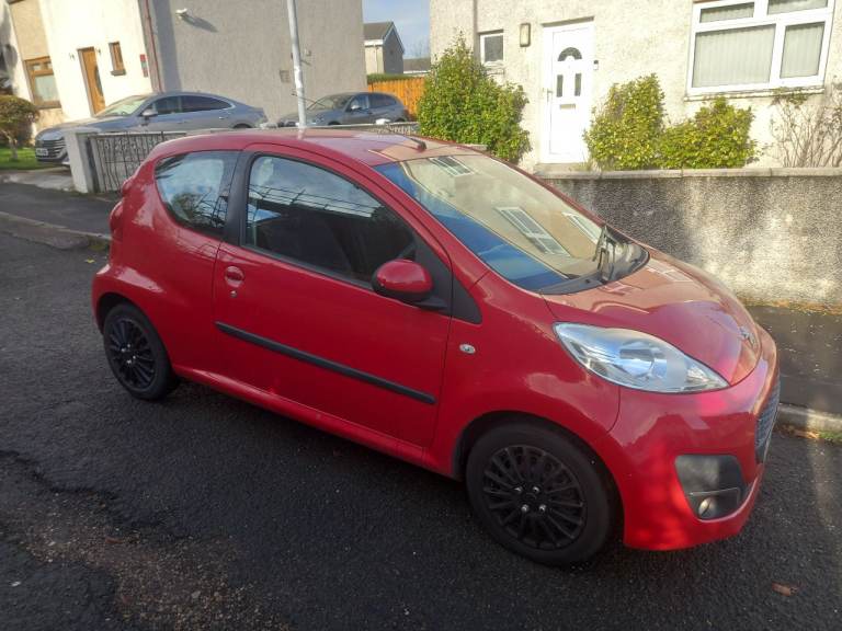 Peugeot 107 3 door hatchback remote central locking Power steering electric windows 