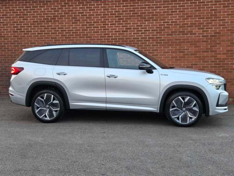 2025 Skoda Kodiaq 1.5 TSI iV 204 SportLine 5dr DSG Automatic SUV Hybrid Automatic