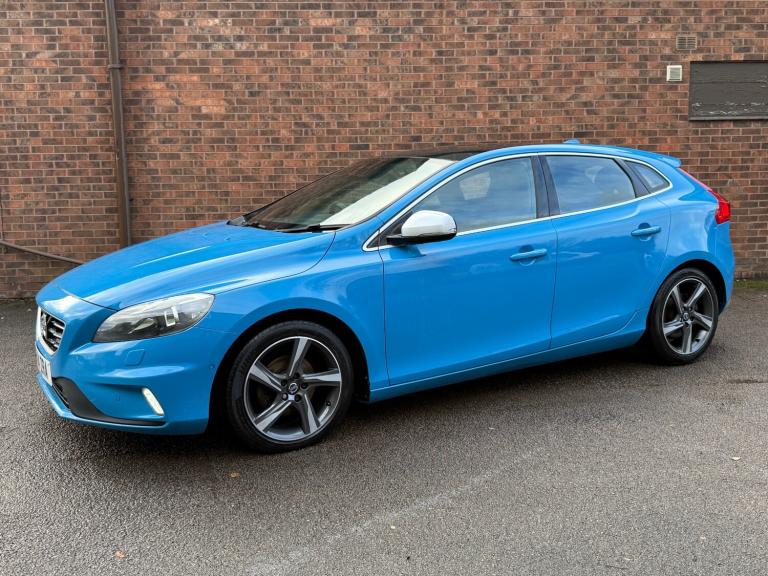 2014 Volvo V40 D2 R DESIGN 5dr HATCHBACK Diesel Manual