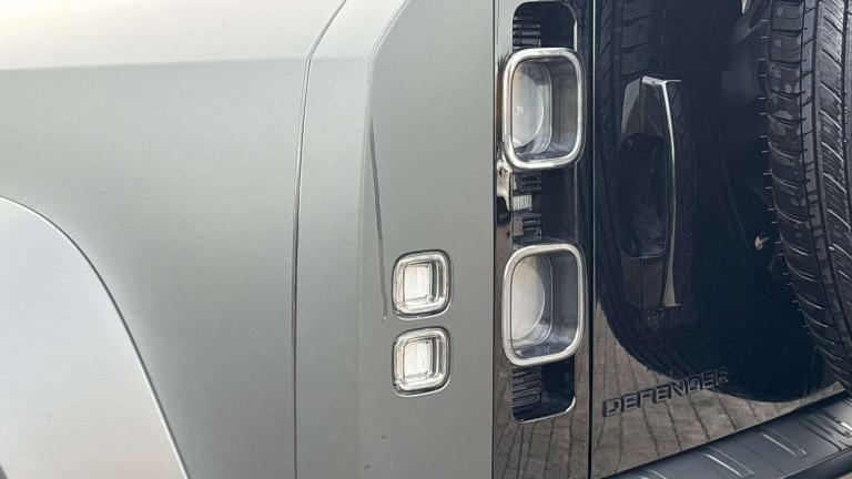 2025 Land Rover Defender 4.4 P635 Octa Edition One 110 5dr Auto SUV Petrol Automatic