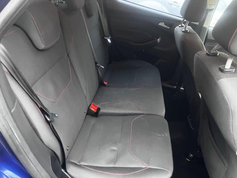 2015 Ford Focus 1.5T EcoBoost Zetec S Euro 6 (s/s) 5dr HATCHBACK Petrol Manual