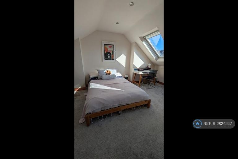 1 bedroom in Bear, Bath, BA2 (#2824227)