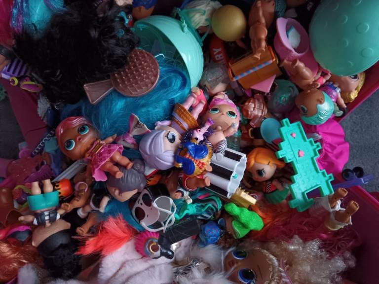 Trunki full of LOL dolls and accessories 