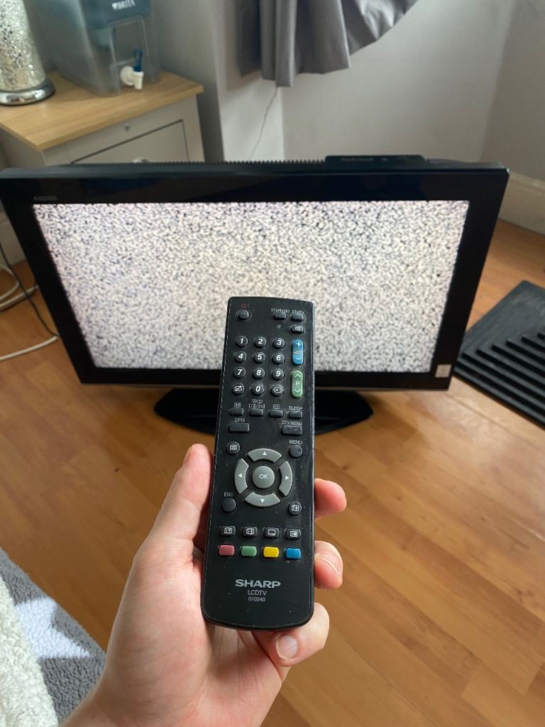 Fully working Sharp Aquos 32” HD TV with remote 