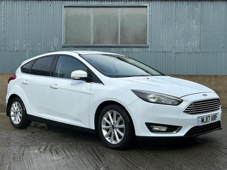2017 Ford Focus 1.0 EcoBoost 125 Titanium 5dr HATCHBACK PETROL Manual