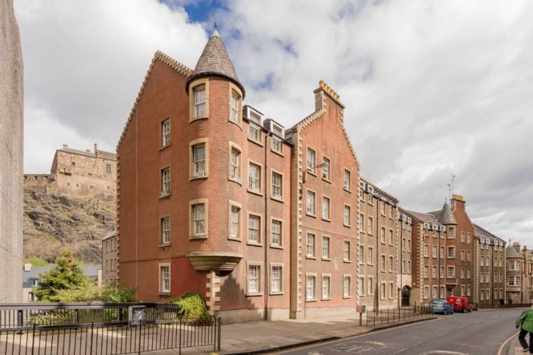 1 bedroom flat in Websters Land, Grassmarket, Edinburgh, EH1 2RX