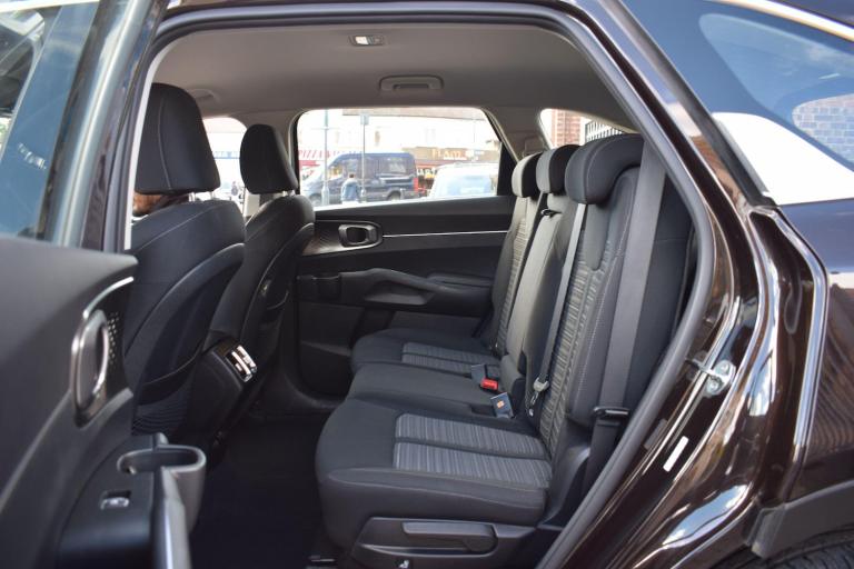 2021 Kia Sorento 1.6 T-GDi HEV 2 5dr Auto ESTATE PETROL/ELECTRIC Automatic