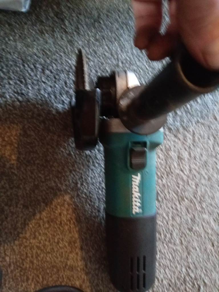 Makita angle grinder 