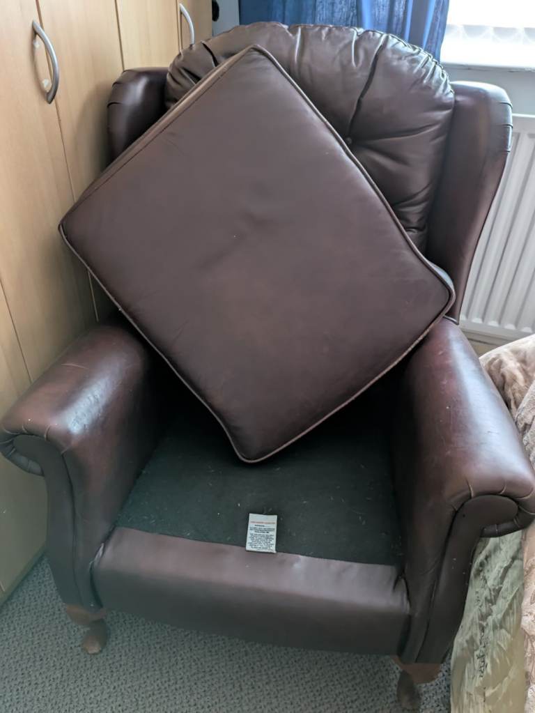 Chesterfield Leather Armchair Queen Anne Legs Dark Brown