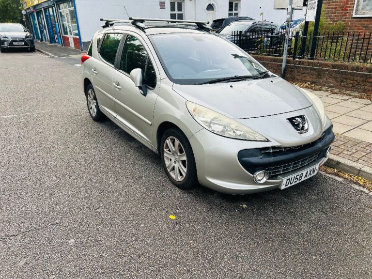 PEUGEOT 1.6 PETROL AUTOMATIC LONG MOT £1495