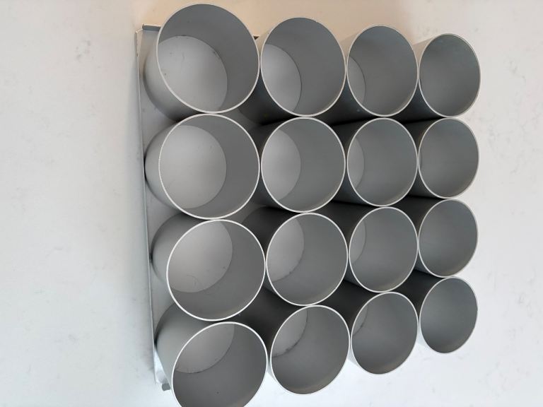 Mini round cake tin set x 16 piece