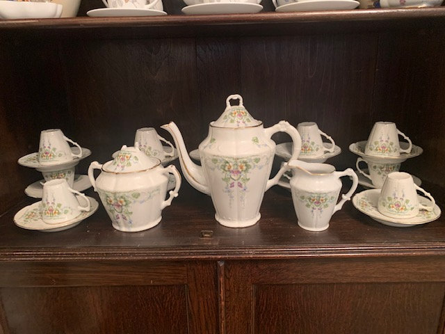 COFFEE SET, ANTIQUE, 12 COFFEE CUPS, COFFEE POT, SUGAR BOWL AND MILK JUG