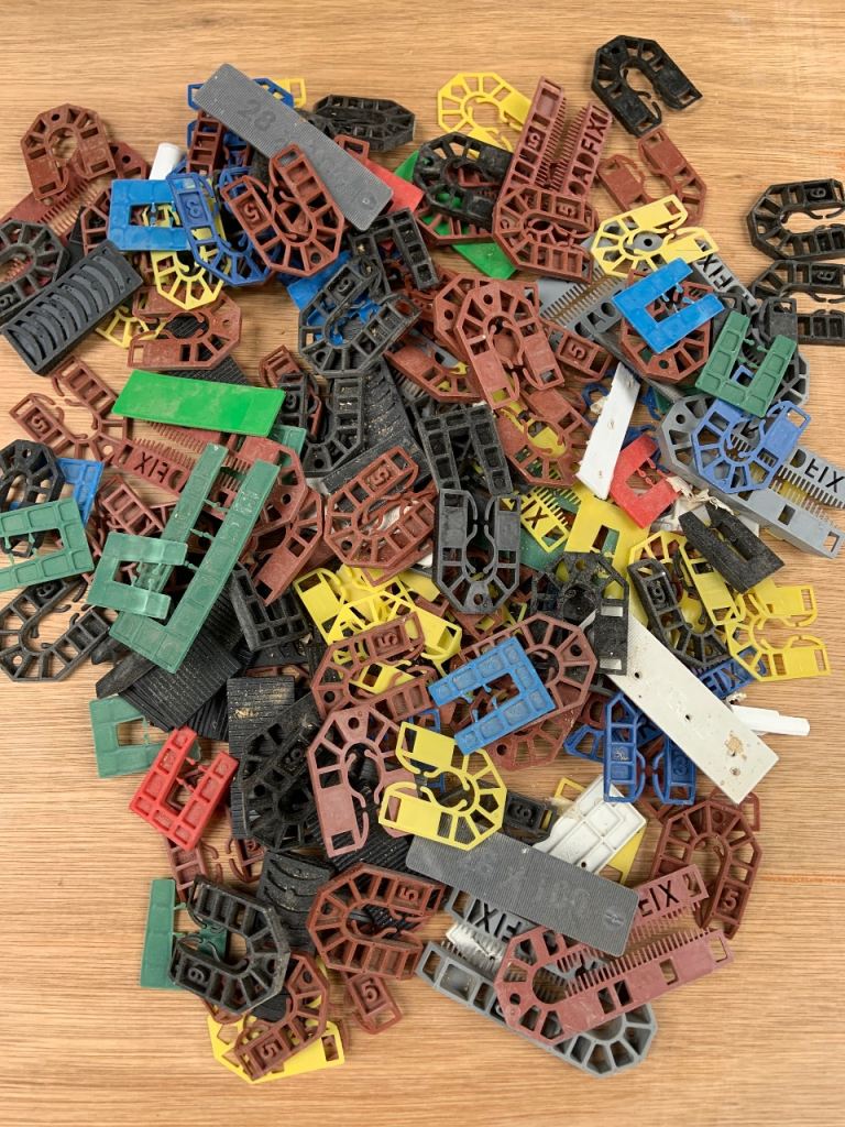 Plastic shims / spacers 