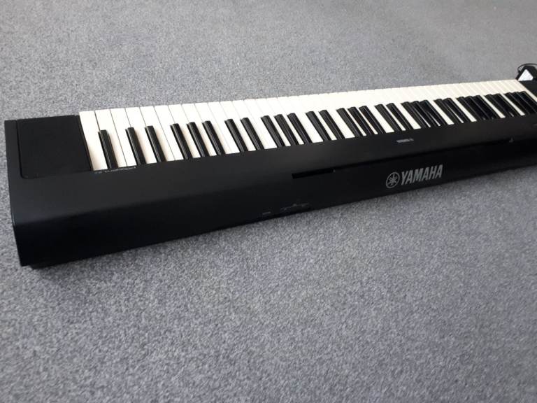 Yamaha NP 31 keyboard 
