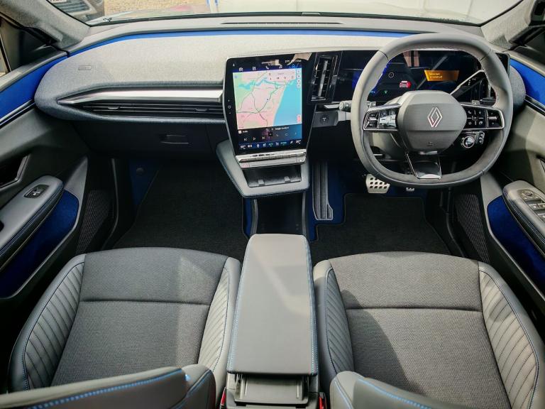 2025 Renault Scenic E-Tech 160kW Techno Esprit Alpine 87kWh Long Range 5dr AT Estate Electric Aut...