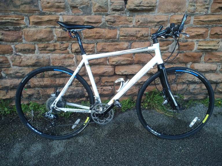 Boardman CB Pro Large Sports Hybrid Disc Hydraulic Brakes Carbon Forks