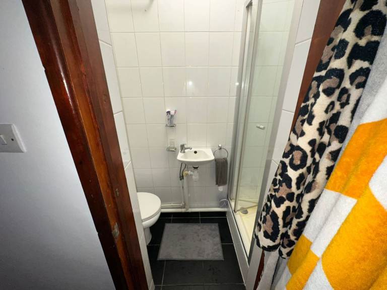 Studio flat - Shirley - BILLS INC - Available 27th February 2026