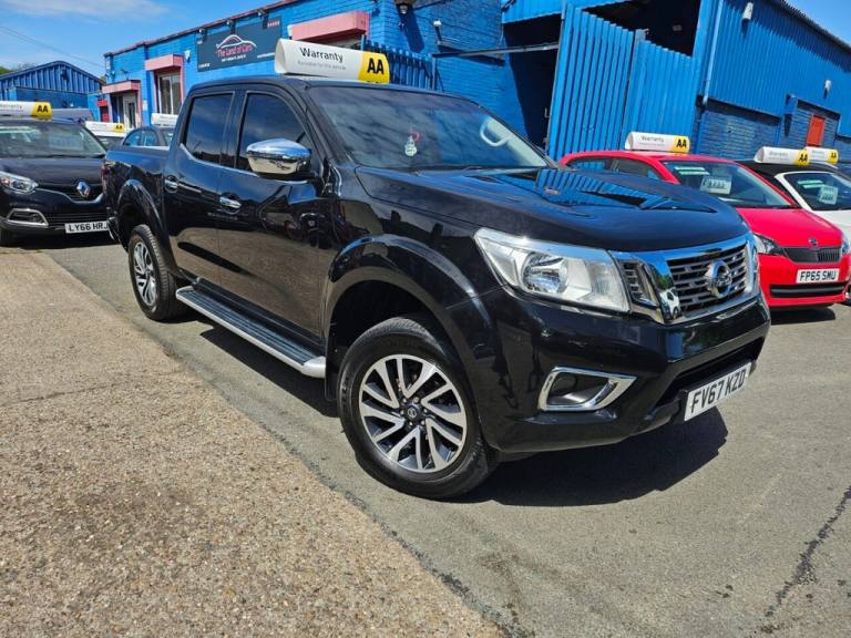2017 Nissan Navara 2.3 dCi N-Connecta Pickup Double Cab 4dr Diesel Auto 4WD Euro 6 (190 ps) PICK ...