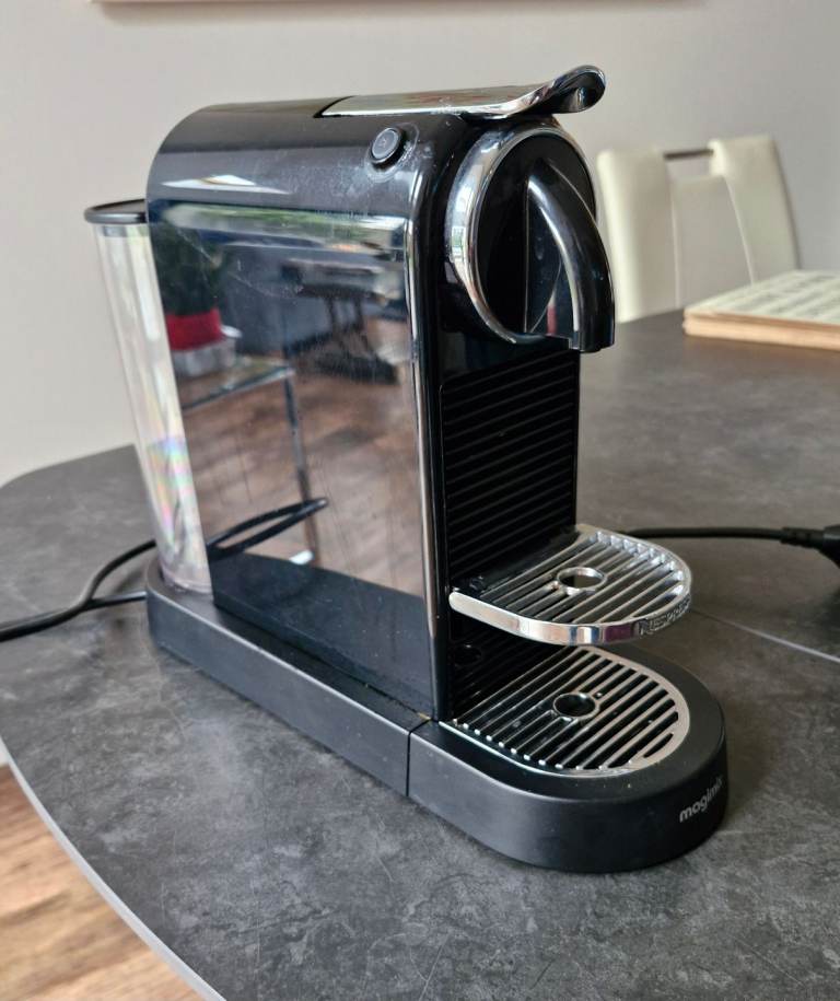 Magimix nespresso coffee pod machine