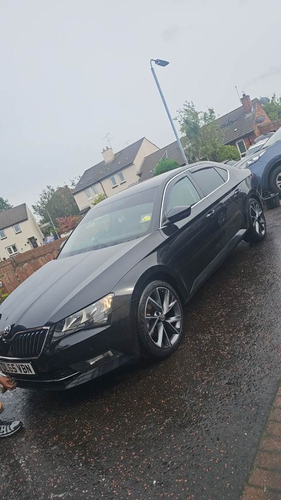 Skoda, SUPERB, Hatchback, 2015, Manual, 1968 (cc), 5 doors