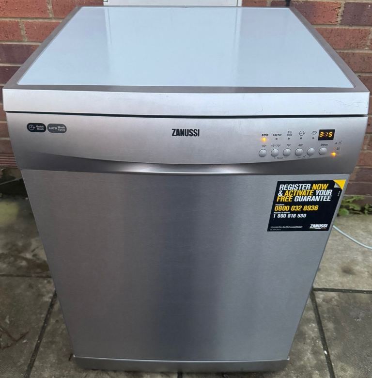 Zanussi Full-Size Dishwasher For Sale/ FREE DELIVERY