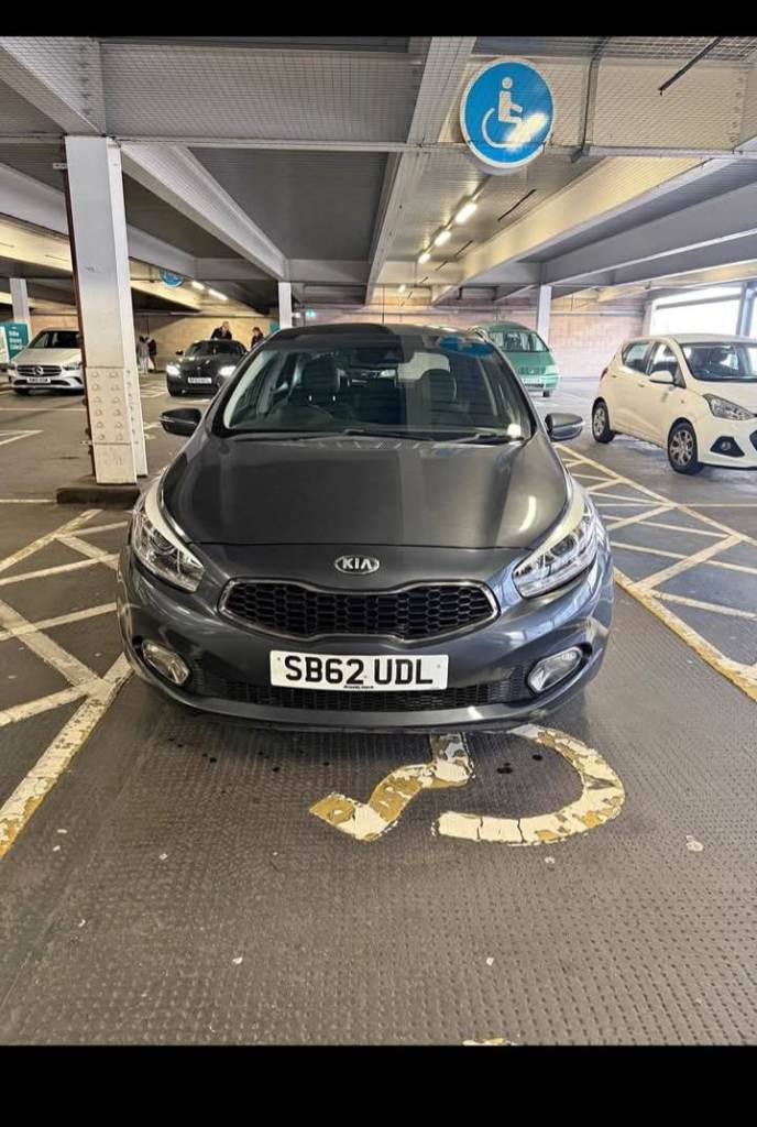  KIA CEED AUTOMTIC 1.6 LITER (2012 reg).