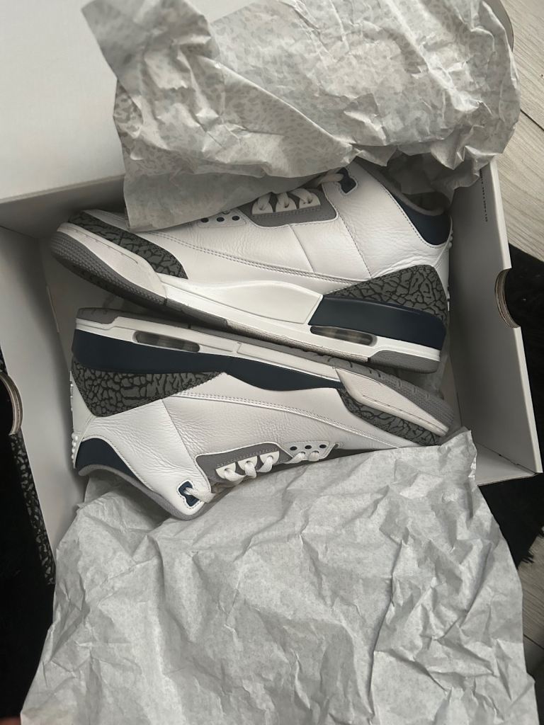 Jordan 3 Retro Midnight Navy Size 11