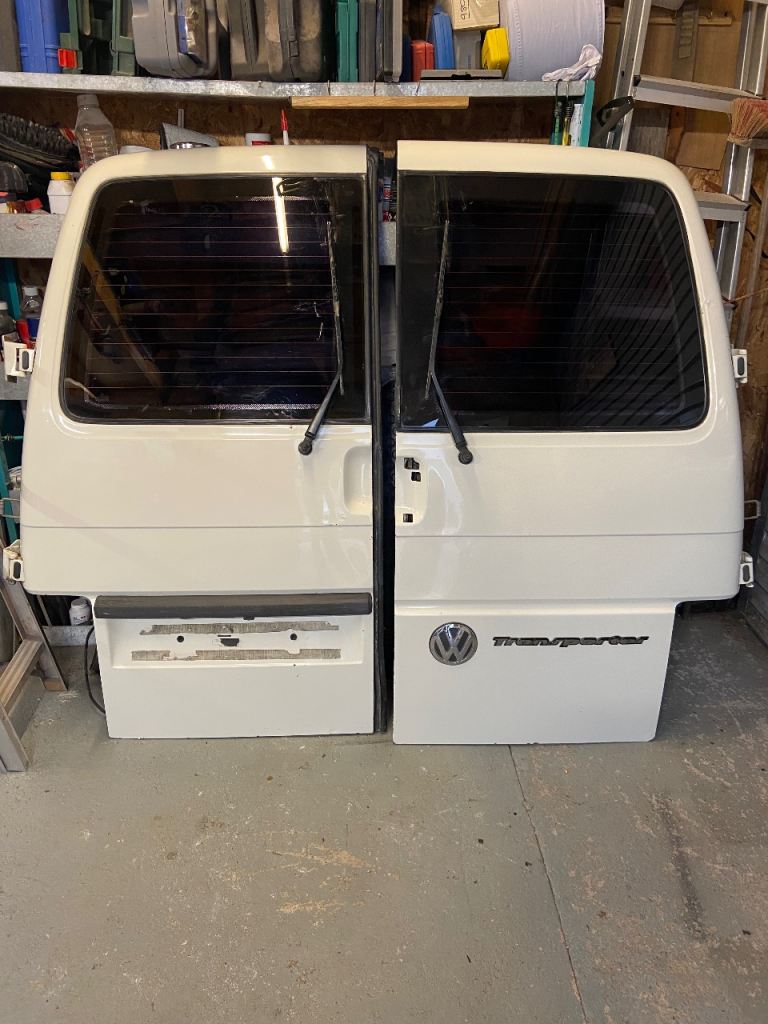 Volkswagen T4 rear barn doors