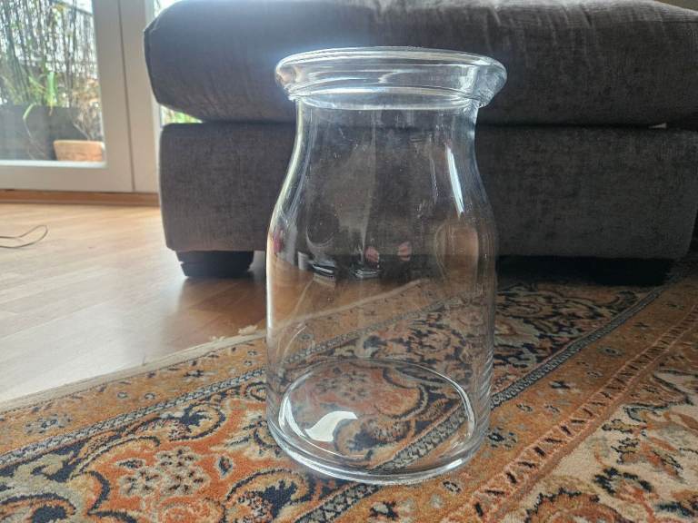 Large ikea Begarlig vase