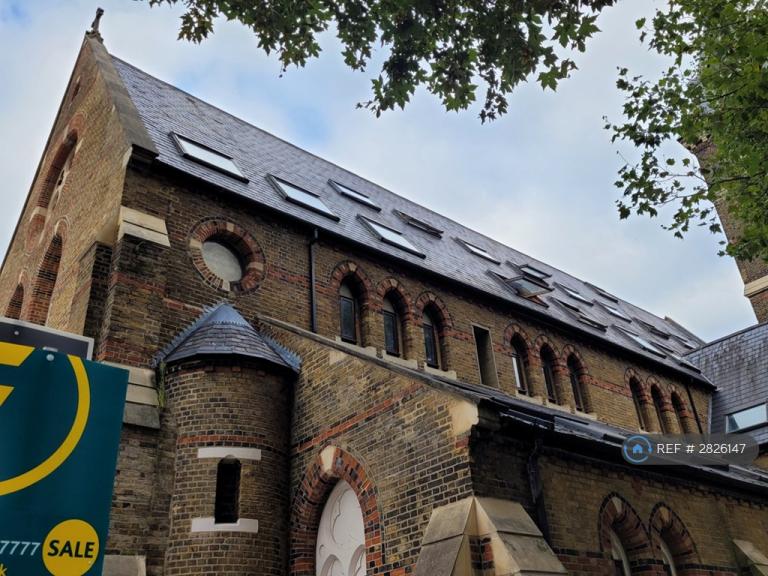 1 bedroom flat in St. Michael's Court, London, E14 (1 bed) (#2826147)