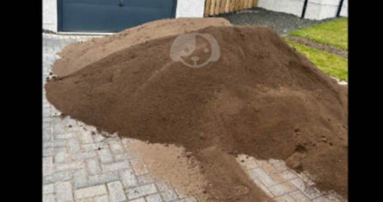 Good quality topsoil screened 10mm can deliver 