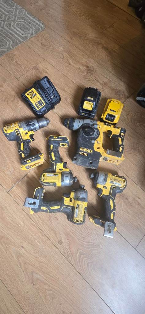 Dewalt power tools (faulty)