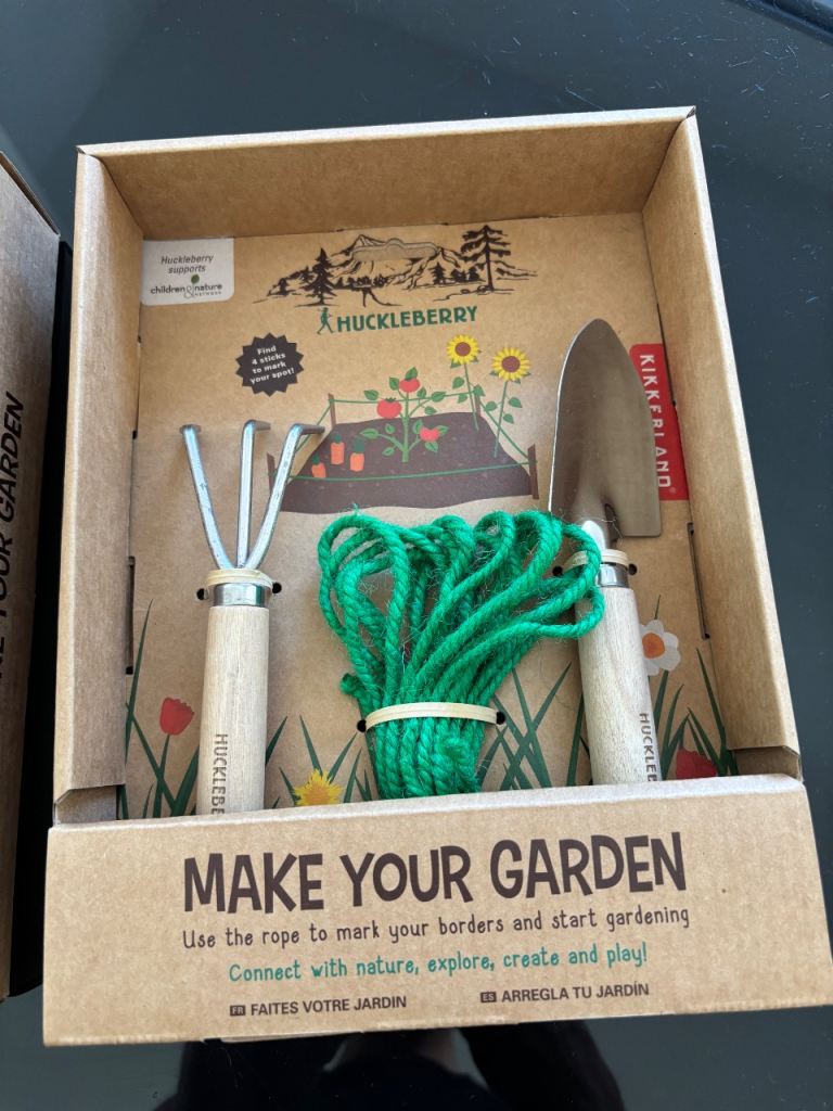 Huckleberry make your garden 
