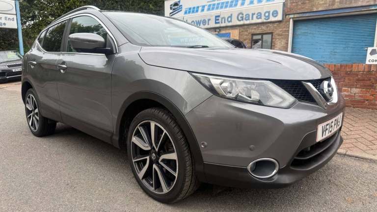 2015 Nissan Qashqai 1.6 dCi Tekna [Non-Panoramic] 5dr HATCHBACK DIESEL Manual