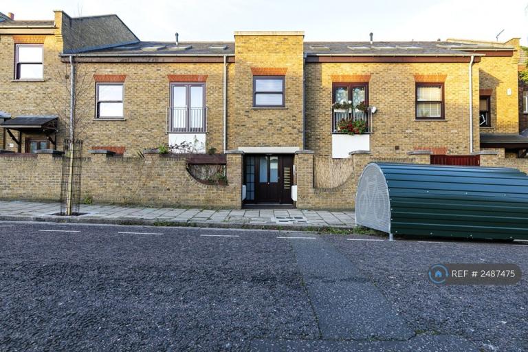 2 bedroom flat in Chelmer Road, London, E9 (2 bed) (#2487475)