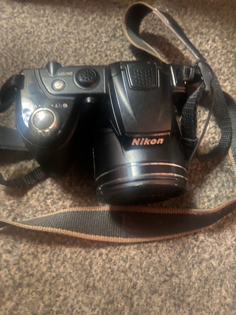 Digital camera 