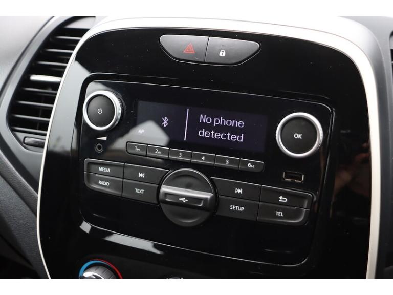 2018 Renault Captur TCe ENERGY Play SUV Petrol Manual