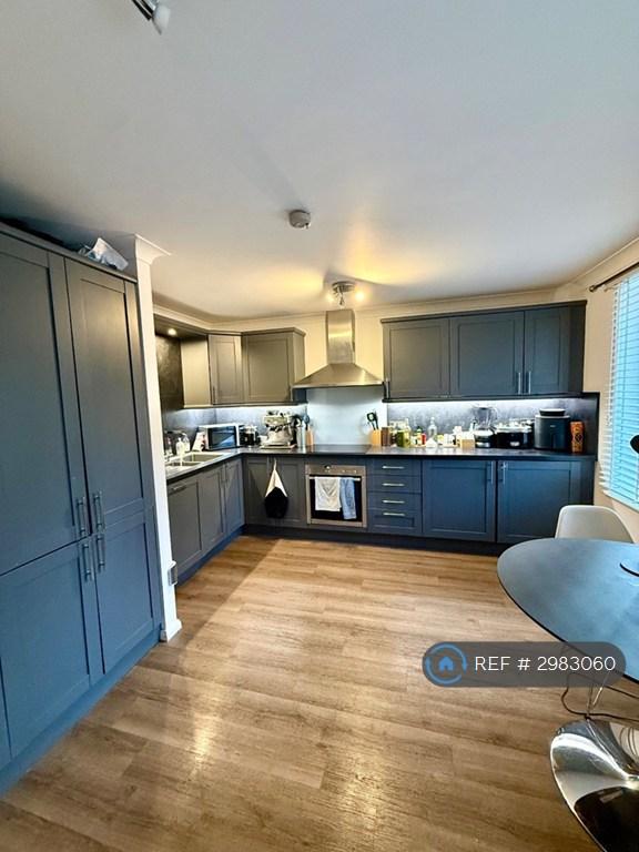2 bedroom flat in Bowmans Mews, London, E1 (2 bed) (#2983060)