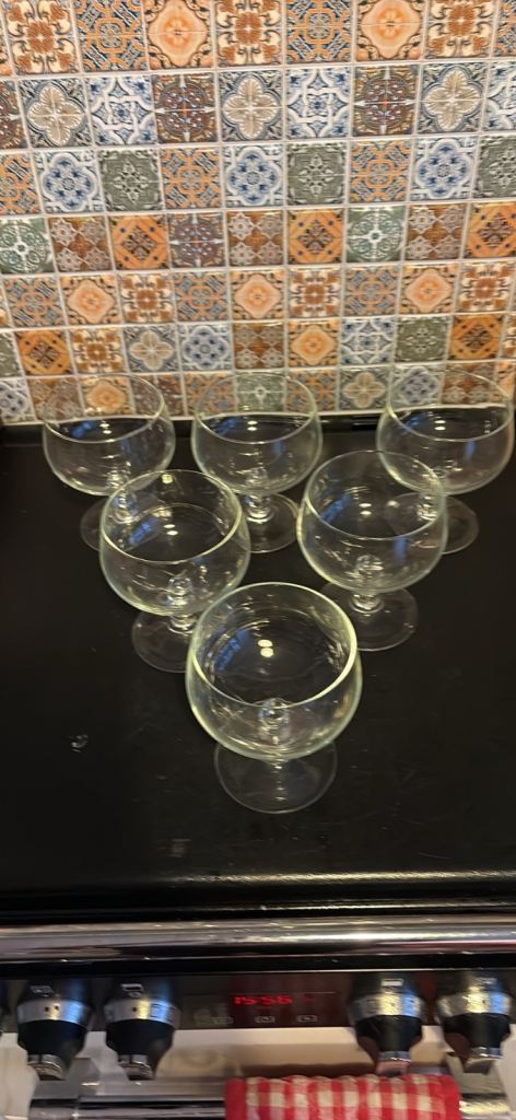 vintage large clear cocktail glass dessert or sundae bowls, France 1970s basket included