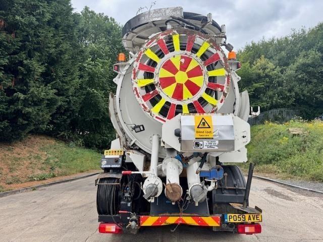 2009 59 Volvo FM 440 sleeper cab 8x4 KAISER WHALE recycler jet/vacuum tanker