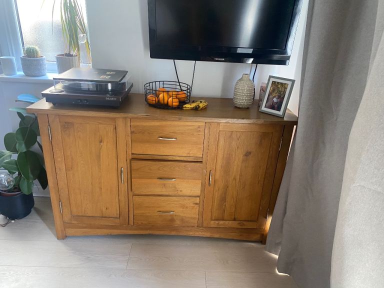 Free Solid Oak Sideboard 
