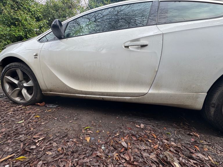 Vauxhall Astra GTC VXR Side Skirts Z40R
