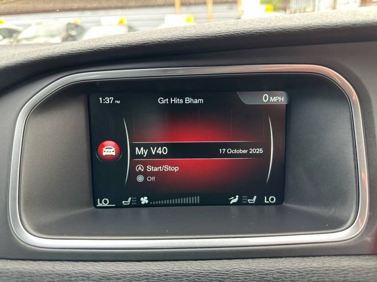 2016 Volvo V40 2.0 D2 R-Design Nav Hatchback 5dr Diesel Manual Euro 6 (s/s) (120 ps) Hatchback Di...