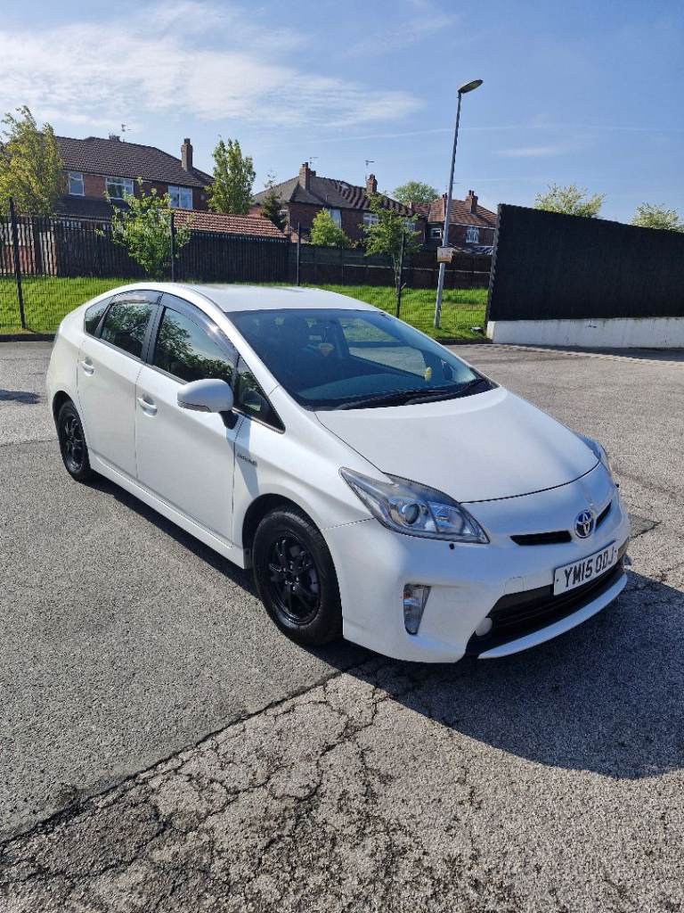Toyota, PRIUS HYBRID, 2015, 1797 (cc)